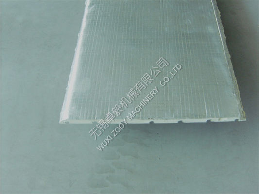 OF muur/Plafondpu Sandwichcomité Machineproductielijn met Aluminiumfolie het Onder ogen zien
