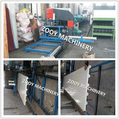 Automatisch Schuimend Pu-Sandwichcomité het paneeldakwerk van de Machinesandwich