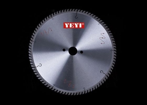 96 tandentct het Carbide van Cirkelzaagbladen dat voor Scherp Staalcomité 300mm wordt getipt