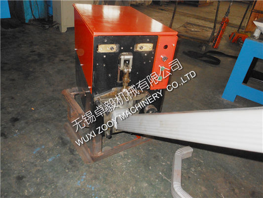 Beweegbare Vierkante downspout machine, 3KW het broodje die van het bladmetaal machines vormen