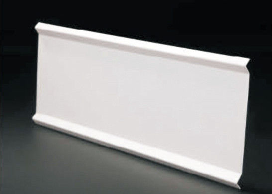 Het krullen van J Gevormd Plug-in die Lineair van het de Douanealuminium Opgeschort Metaal van Plafondtegels de Strookplafond drijven