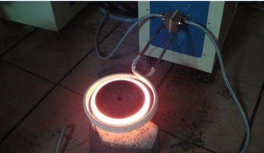 25KW super Audio de Inductie van de Frequentieinductie het Verwarmen apparatenapparaat om Te doven